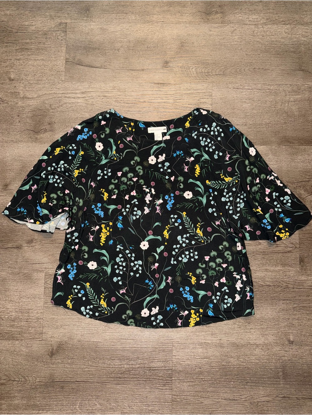 Anna Glover X H&M Floral Print Short Sleeve Blouse - size 8